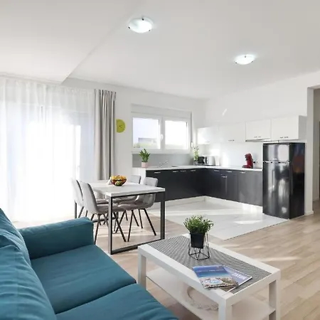 Vakantiehuis Family Friendly House With A Swimming Pool Zaton, Zadar - 25465 Zaton (Zadar)